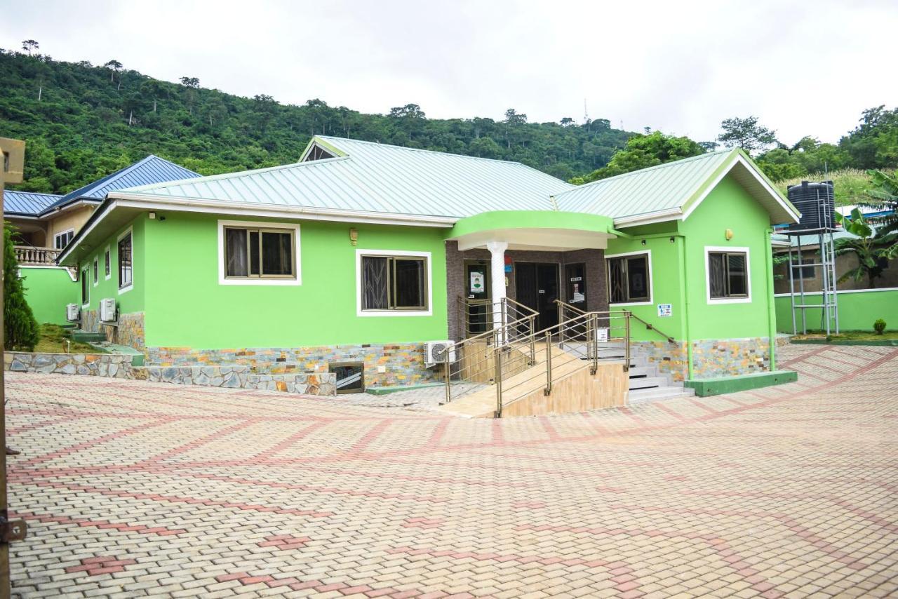 3A'S Guest House Akosombo Exteriér fotografie