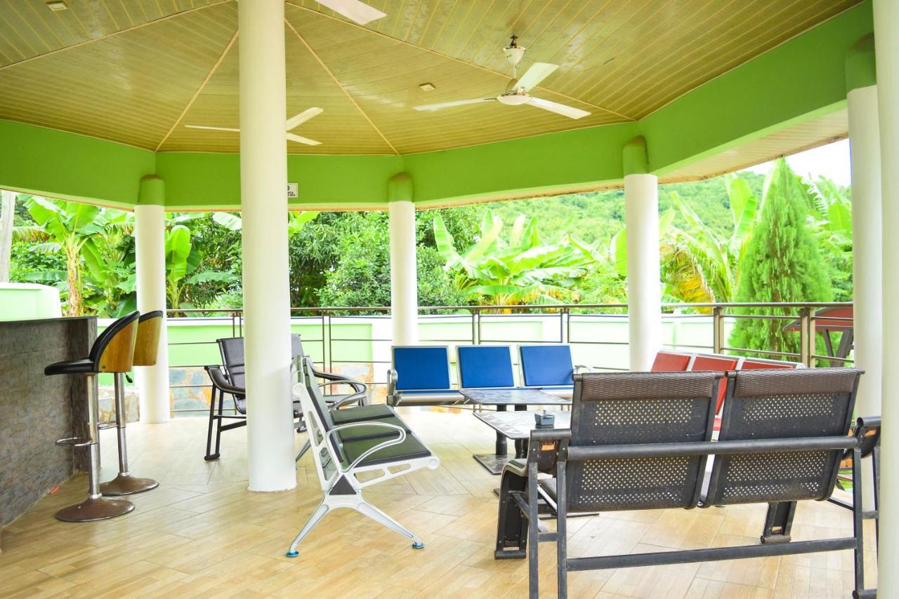 3A'S Guest House Akosombo Exteriér fotografie