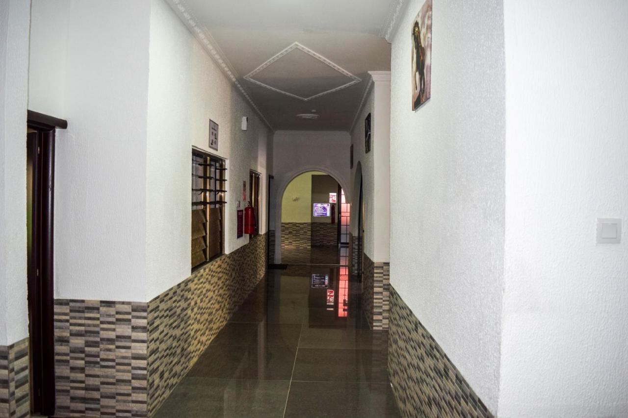 3A'S Guest House Akosombo Exteriér fotografie