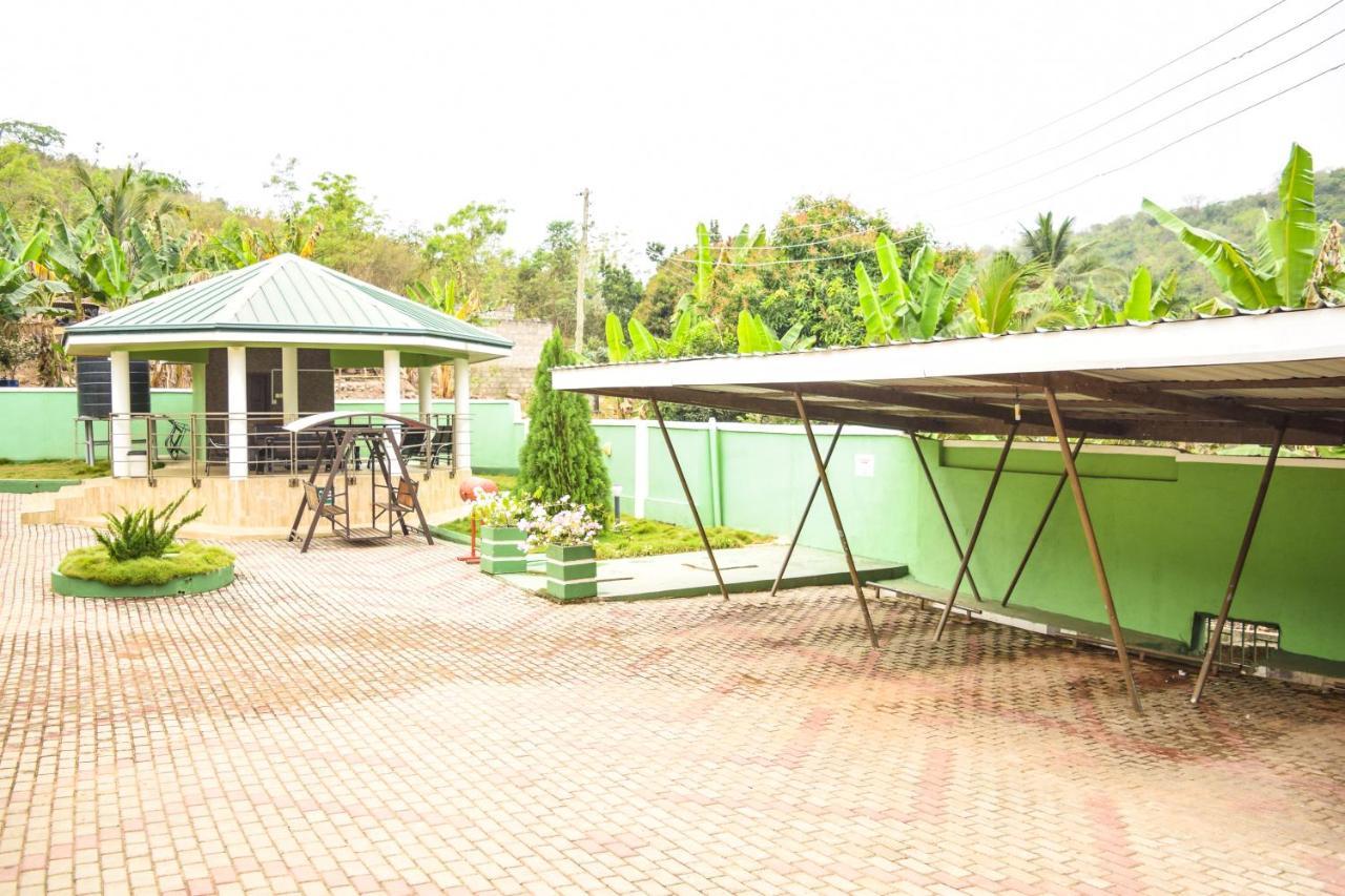 3A'S Guest House Akosombo Exteriér fotografie