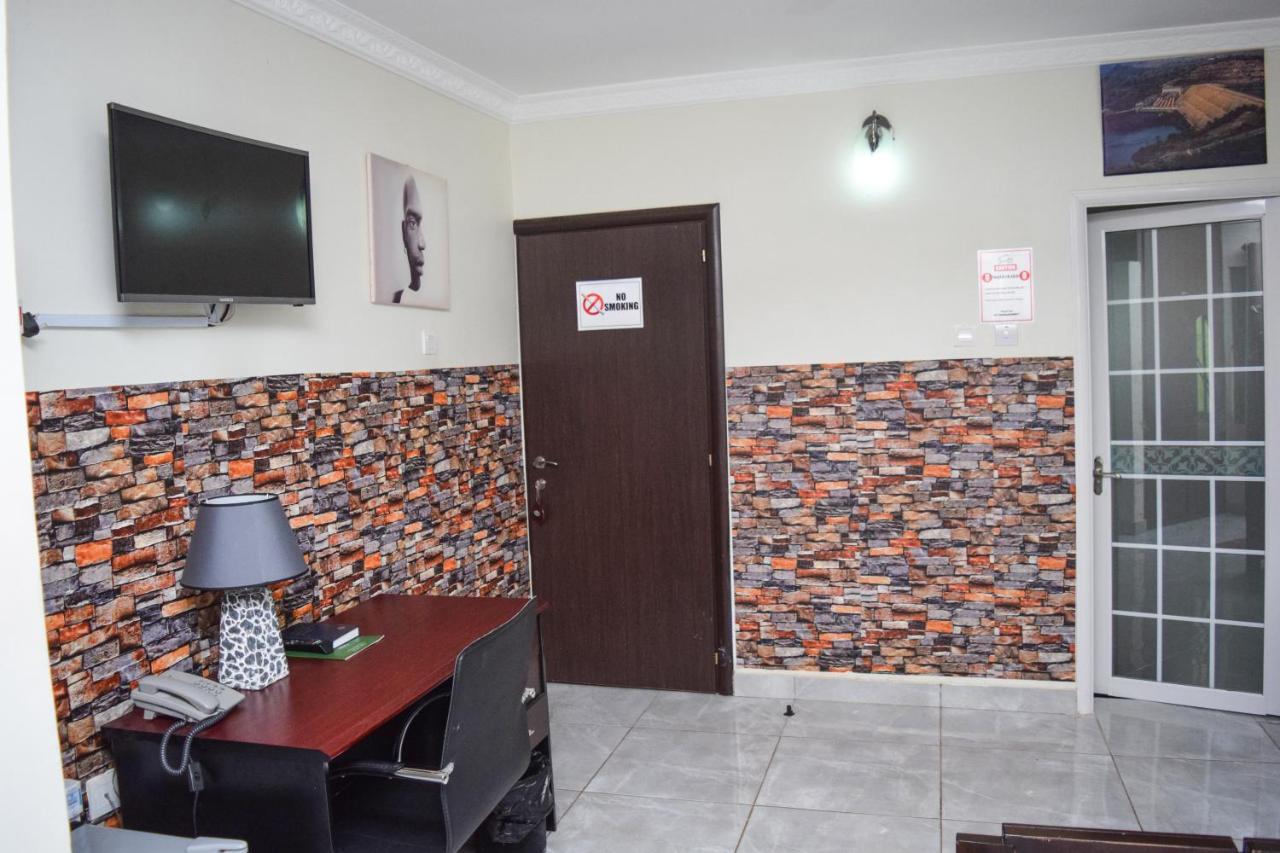3A'S Guest House Akosombo Exteriér fotografie